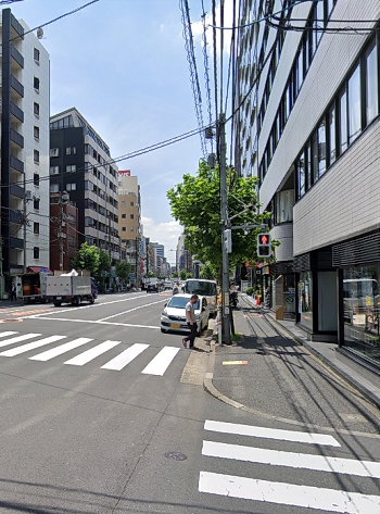 稲荷町駅前